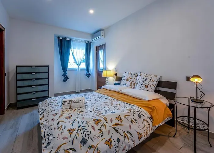 Apartment Borgo Antico Paruzzaro